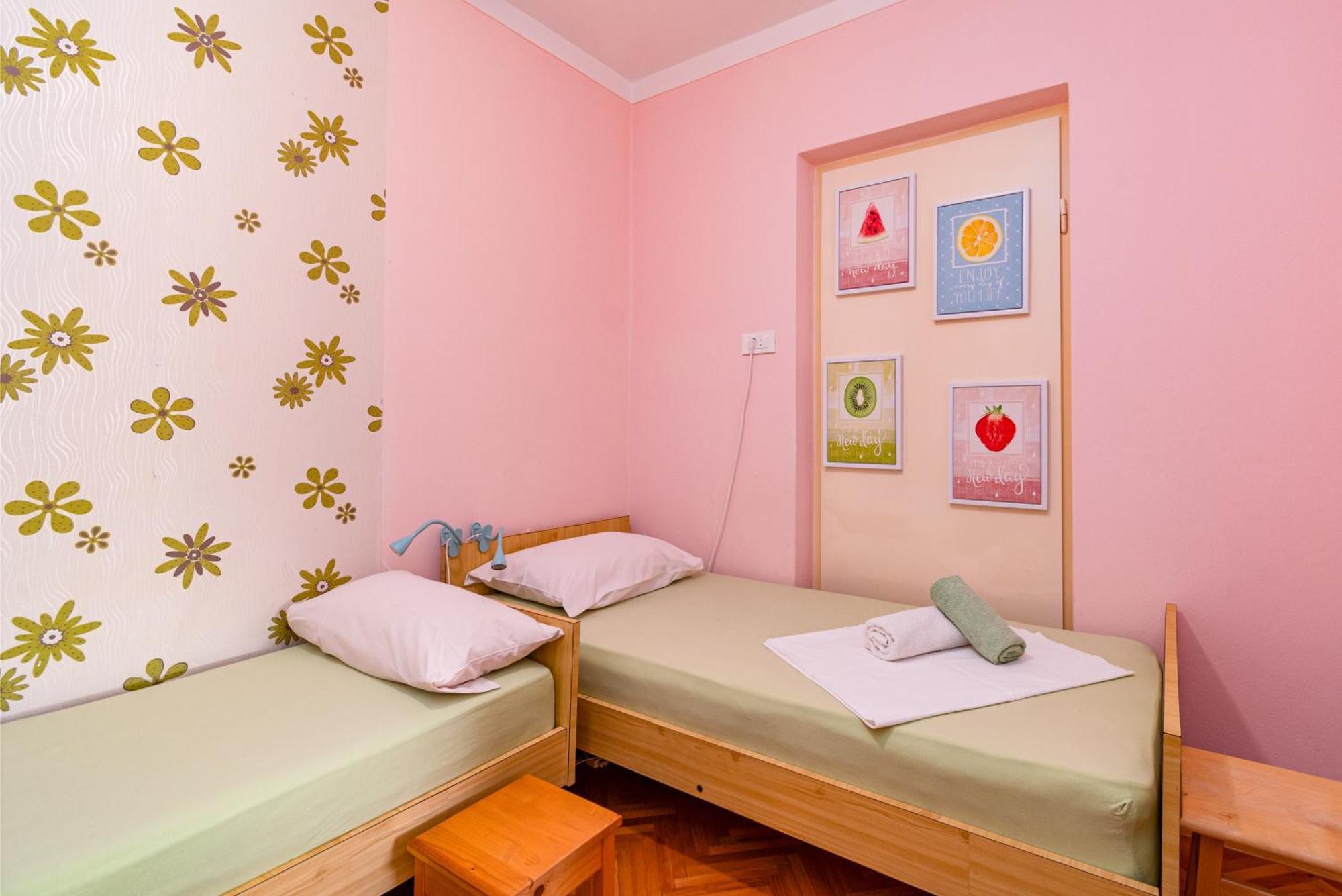 Apartments And Rooms By The Sea Banjol, Rab - 5077 Luaran gambar